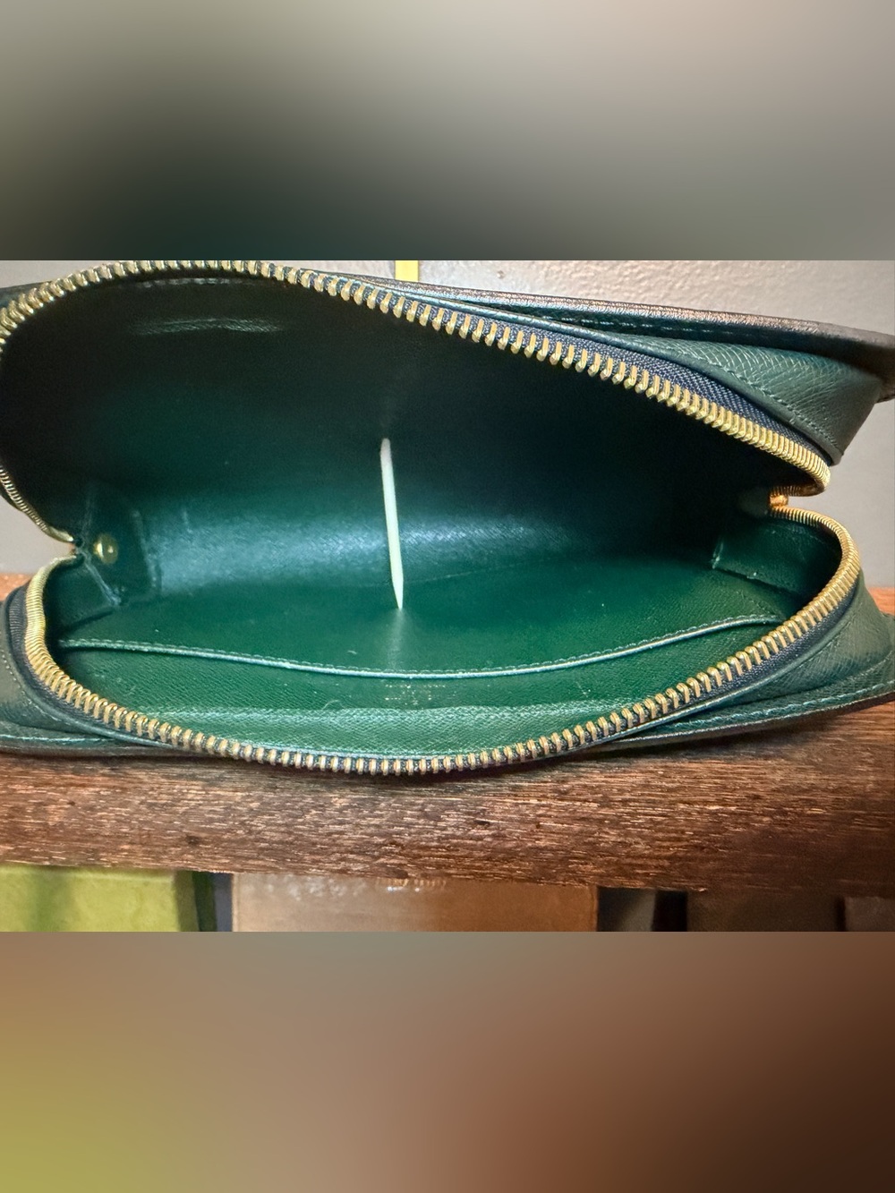 Louis Vuitton Vintage Green Textured Leather Toiletry Wristlet - Picture 5 of 8